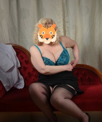 Анкета проститутки Леночка - город Корсаков, 40 лет, №6304